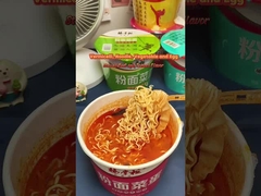 YangZhangGui's Vermicelli Rápido y Fácil y fideos con carne guisada y tomate