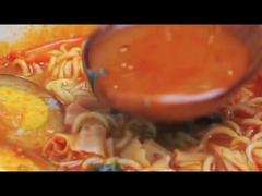 200 gramos de fideos instantáneos muy picantes de estilo hongkong y sabor a jugo rico en vermicelli