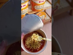 Sopa de patata dulce china con sabor a pimienta Vermicelli Método de cocción Agua hirviendo
