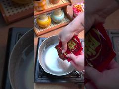 Auténticos fideos calientes de Chongqing listos en 8 minutos