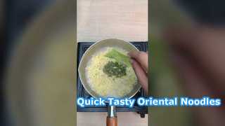 ¡Los fideos con puré de papa y tomate son tan sabrosos!