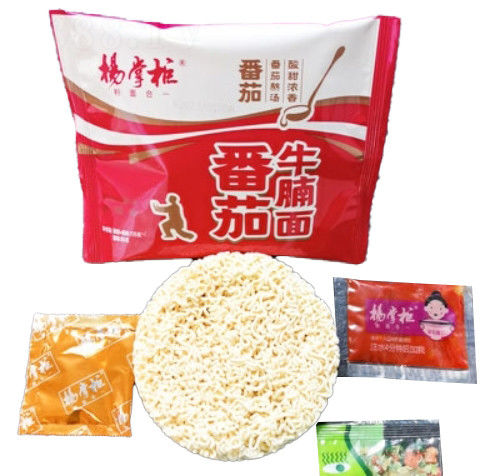Noodles instantáneos de tomate y chino sabor a carne de res 129g*24 No picante Noodles instantáneos asiáticos