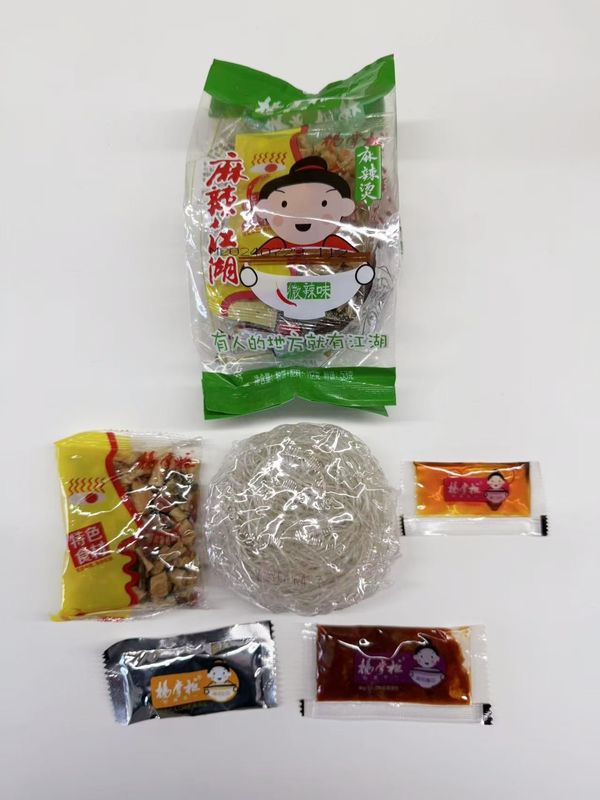 Método de cocción con agua hirviendo Vermicelli de patata dulce china para los amantes del sabor ligeramente picante