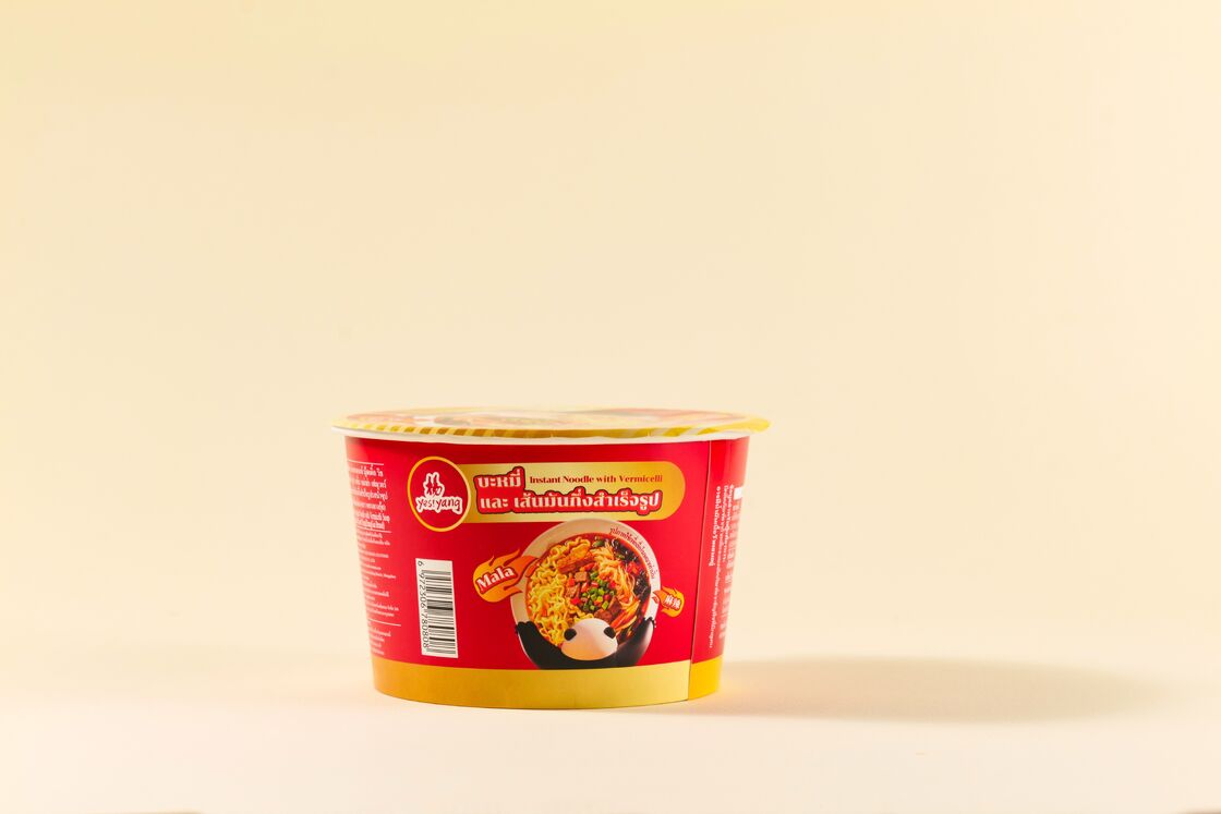 Vida útil 12 meses Cup Noodles Chongqing Mala Sabor 92g12 Listo para comer Noodles instantáneos diseñados para distribuidores de alimentos